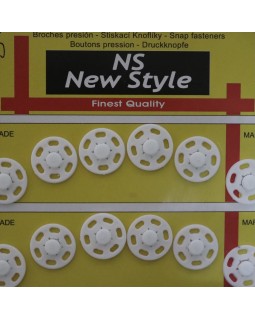 Кнопки для одягу "New  Style" білі та чорні (10 mm, 14 mm, 17 mm). Арт 293